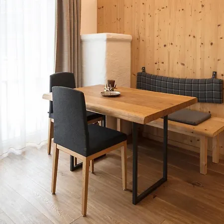 Arlberglife Aparthotel 4*