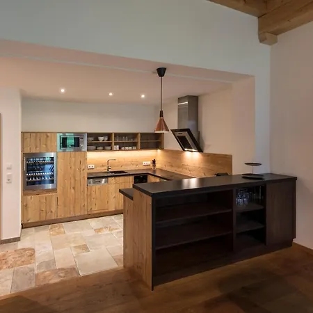 Aparthotel Arlberglife 4*