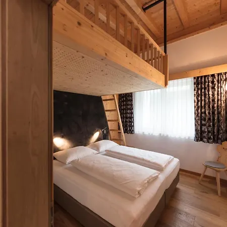 Arlberglife Aparthotel 4*