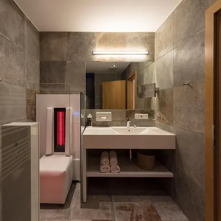 Arlberglife Aparthotel 4*